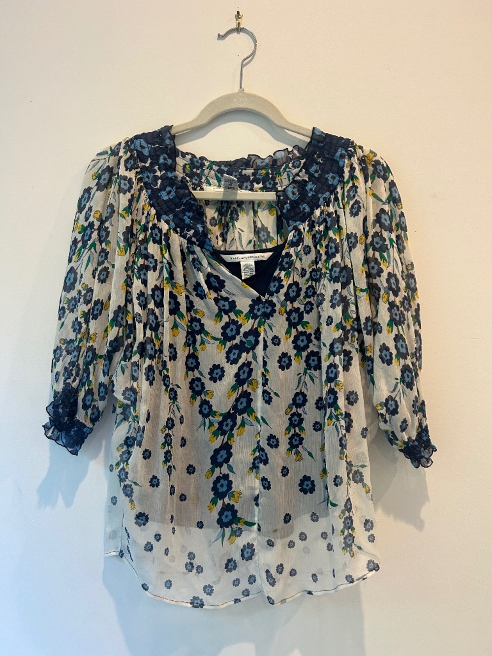 Silk chiffon Diane Von Furstenberg top circa 2000s size 4